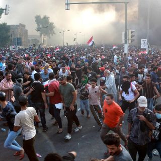 Muere un civil en represión de manifestaciones en Bagdad