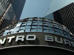 La BMV reporta una baja de 0.51 por ciento, con lo que el S&P/BMV IPC, se ubica en 42 mil 734.41 unidades. EFE / ARCHIVO