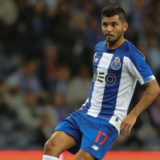 Porto y "Tecatito"ante difícil prueba en Europa League