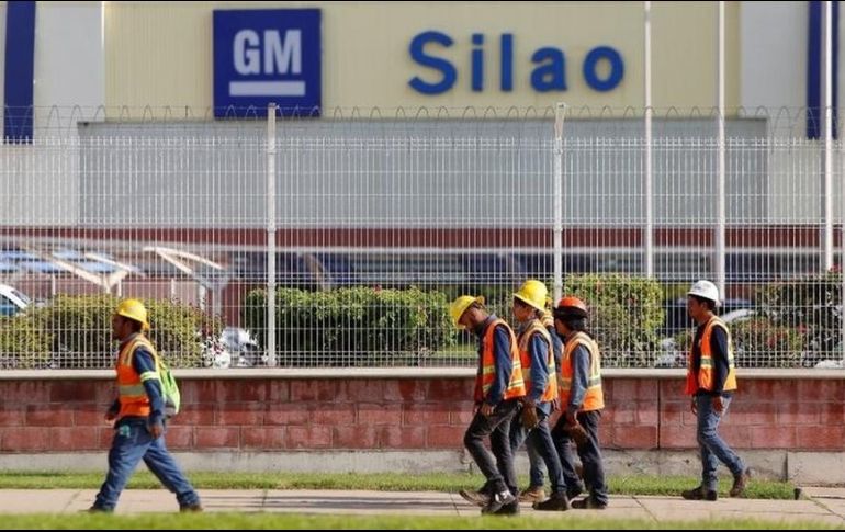 Empleados de la planta de General Motors en Silao, México, fueron despedidos de forma temporal a consecuencia de la huelga en EE.UU. REUTERS