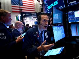 Los principales índice bursátiles se recuperaron mientras un número creciente de inversores esperan una reducción de las tasas de interés de la Fed. AFP/J. Eisele