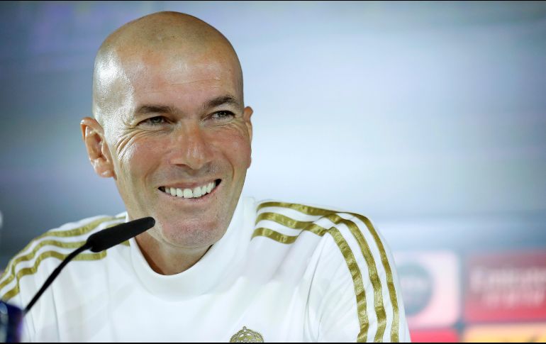 Zidane espera que el Real Madrid derrote al Granada para mantener el liderato de la Liga de España. EFE / C. Moya