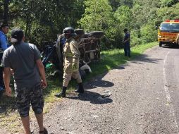 Las 17 personas se trasladaban de Intibucá hacia el central municipio de Siguatepeque cuando el vehículo en el que se trasladaban volcó. TWITTER/@FMCenterNoticia