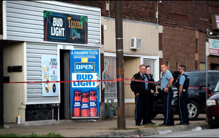 La madrugada de este domingo se registró un tiroteo en un bar de Kansas que dejó cuatro muertos y cinco heridos. AP / T. Ljungblad