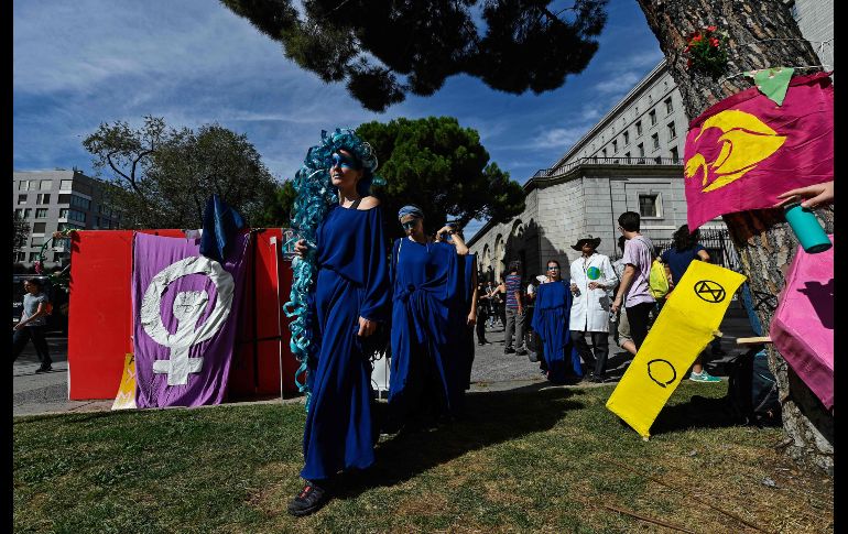 En Madrid se congregan frente al ministerio para la Transición Ecológica. AFP/O. del Pozo