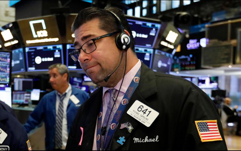 El NYSE Composite cedió 54.60 puntos al operar en 12 mil 776.94 unidades. AP / R. Drew