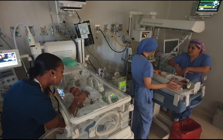 Con la puesta en marcha de la Unidad de Alta Especialidad Materno Infantil, el Hospital Civil “Dr. Juan I. Menchaca” ampliará su capacidad de atención a mujeres embarazadas y recién nacidos; también formará a más personal médico. EL INFORMADOR/J. Armendáriz