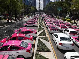 Los taxistas inconformes bloquearon vialidades clave del centro de la capital. EL UNIVERSAL