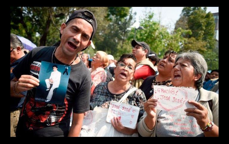 En el homenaje estarán presentes las cenizas de José José. AFP / ARCHIVO