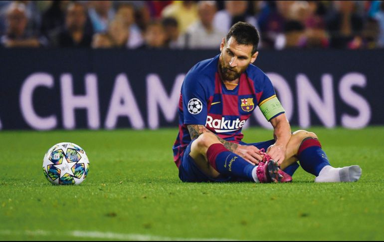 Tras haber sido acusado por defraudación fiscal, el capitán y delantero estrella del Barcelona estuvo a nada de dejar el futbol español. AFP