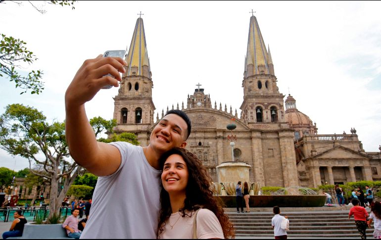 Algunos de los sitios que se visitan son la Catedral, así como la Plaza Liberación. AFP/ARCHIVO