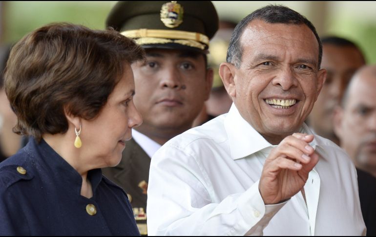 Declaran que Porfirio Lobo también ayudó a lavar a dinero que provenía del narcotráfico. AFP/ARCHIVO