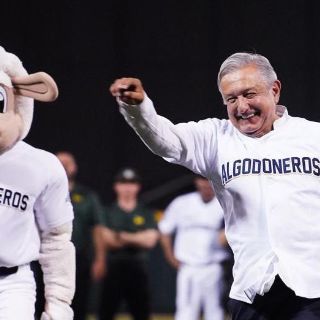 Inaugura AMLO el Estadio de Guasave