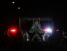 A las 06:16 horas sale el contingente por Alcalde hacia Juárez, donde la esperaba el vehículo que la llevaría a la Basílica de Zapopan. EL INFORMADOR / F. Atilano