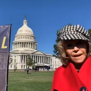 Jane Fonda relata su arresto tras protestar frente al Capitolio