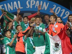 En los disparos desde los once pasos, Chivas fue eficaz y logró obtener el trofeo. TWITTER/@danonenationcup