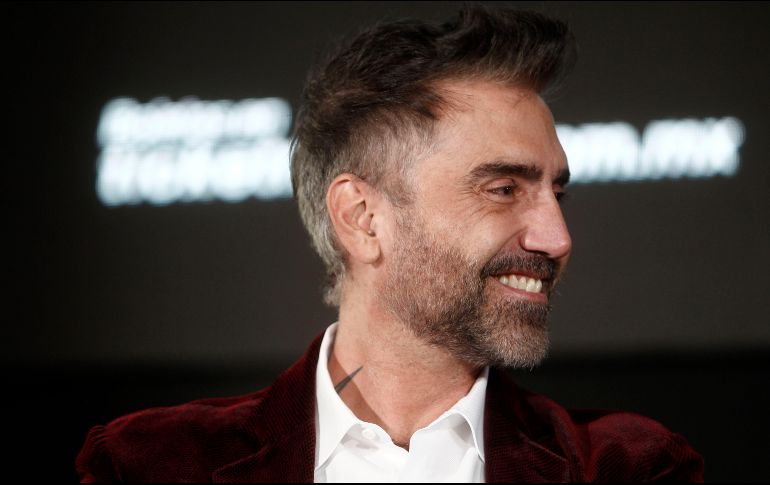 El cantante conoció a su nueva pareja durante el rodaje del video oficial del tema 