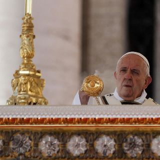 Papa Francisco se equivoca e incluye en mensaje a los Saints de la NFL