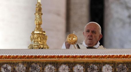 El mensaje del Papa desató múltiples bromas sobre quiénes serían los nuevos jugadores que tomarían los Saints. EFE / R. Antimiani