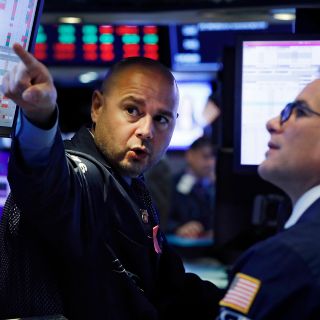 Wall Street no logra mantener racha positiva