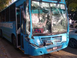 Tres de los lesionados fueron trasladados a una unidad de la Cruz Verde municipal para su revisión. ESPECIAL / Bomberos de Zapopan