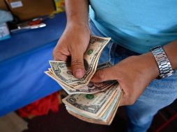En Venezuela es cada vez más frecuente el uso del dólar. GETTY IMAGES