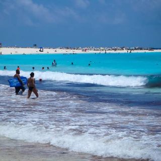 Reportan incremento en visitas de turistas internacionales a México