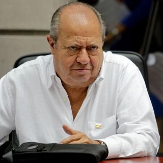 Carlos Romero Deschamps renuncia al sindicato petrolero