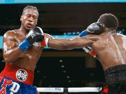 Patrick Day (izquierda) fue noqueado el sábado en Chicago en la pelea que sostuvo ante Charles Conwell (derecha). AFP / D. Buell