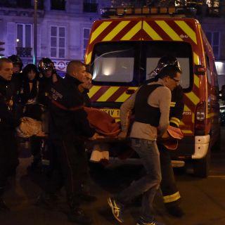 Francia emite orden de arresto internacional contra jefe del EI