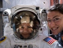 La primera salida conjunta de dos mujeres astronautas, que incluía a Koch y Anne McClain, estaba prevista para marzo, pero la NASA tuvo que cancelarla. TWITTER / @NASA
