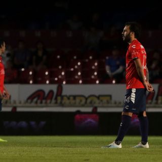 Jugadores de Veracruz protestan en el arranque ante Tigres