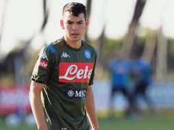 Se espera que el atacante azteca reaparezca hasta la próxima semana en la Champions League. TWITTER/@sscnapoli