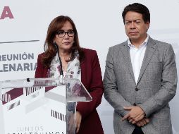 Yeidckol Polevnsky, dirigente de Morena, y  Mario Delgado (der.),  líder de los diputados morenistas, así como  Alejandro Rojas Díaz Durán, buscan la dirigencia del partido. SUN / ARCHIVO