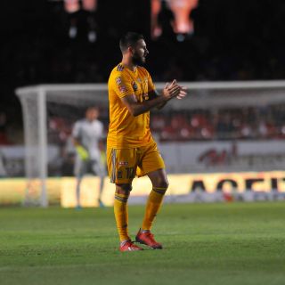 El estadio Luis "Pirata" Fuente saca lo peor de Gignac