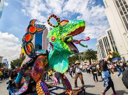 Este desfile representa de manera oficial el inicio de las festividades que la Ciudad de México desarrollará con motivo del Día de Muertos. SUN/G. Espinosa
