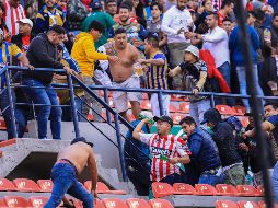 El artículo 50 del reglamento de sanciones de la Liga MX habla de que el club local es responsable de ''la conducta impropia de los grupos de animación y el público en general que asista a los Estadios (...)''. IMAGO7