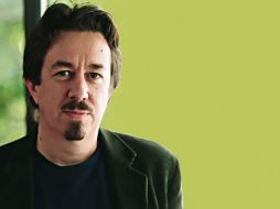 El escritor argentino presenta el libro “Breves amores eternos” de Ediciones Destino. EFE