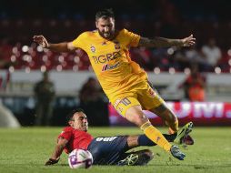 El francés es víctima de fuertes críticas por sacar ventaja cuando los Tiburones hacían su protesta. IMAGO7