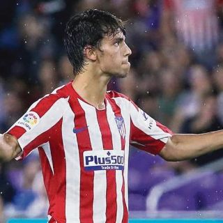 Mbappé deja vacante el título