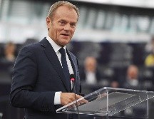 Donald Tusk habla durante un debate sobre los resultados de la cumbre de la UE de octubre en el Parlamento Europeo, en Estrasburgo. AFP/F. Florin