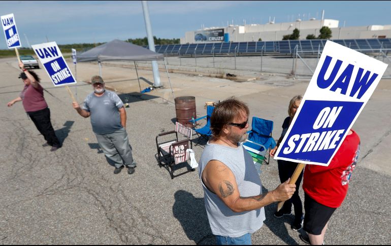 Imagen de una de las protestas por la huelga de GM afuera de una instalación de la compañía en Lordstown, Ohio, Estados Unidos. AP / ARCHIVO