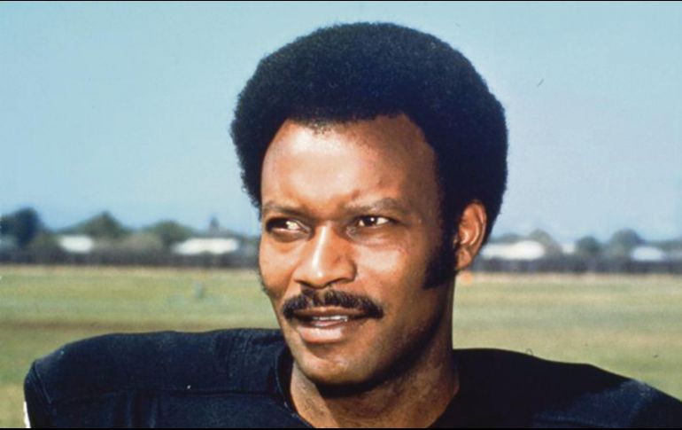 Willie Brown ganó tres Super Bowls con los Raiders, uno como jugador y dos como entrenador. @raiders