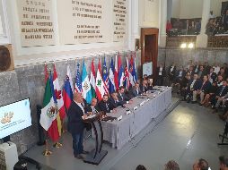 Enrique Alfaro explica que esta ley es la última iniciativa que faltaba presentar previo al Informe de Gobierno. EL INFORMADOR / J. Velazco