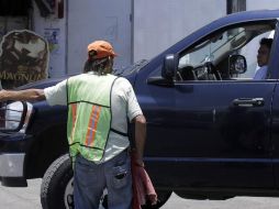 El operativo realizado por la corporación policial tapatía también fue llevado a cabo en los alrededores del la Clínica 1 del IMSS. EL INFORMADOR / ARCHIVO