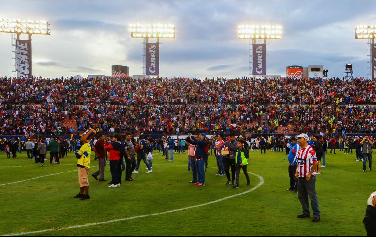 El duelo entre Atlético San Luis y Querétaro fue suspendido debido a incidentes violentos en las tribunas. Imago7 / ARCHIVO