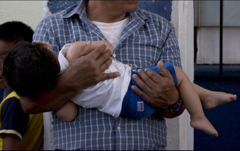 Los forenses dicen que el bebé, de nombre Teyler Leonardo, falleció a consecuencia de herida de arma blanca, algo que, según la mamá, es una estrategia para ocultar que su hijo fue alcanzado por una bala de los sandinistas. AP / ARCHIVO