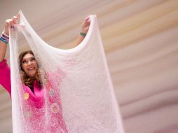 Los visitantes podrán ponerse gafas protectoras, un traje y bañarse en la sustancia; asimismo, hay un lago de slime para caminar descalzo y una sección para prepararlo. AP/M. Altaffer