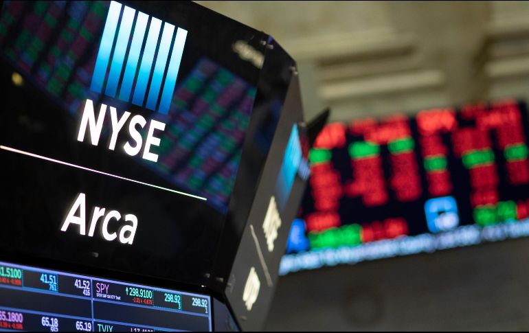 El promedio industrial Dow Jones cayó 28 unidades para establecerse en 26 mil 805 puntos. AP/M. Lennihan