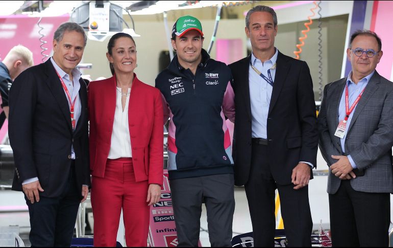 Sheinbaum tuvo la oportunidad de realizar un recorrido en los garajes de los equipos Racing Point y Ferrari, acompañada por Carlos Slim Domit, Alejandro Soberón y por Sergio 